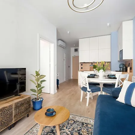 Apartment Stylowy Z Klimatyzacja I Parkingiem Blisko Plazy By Renters Ustronie Morskie