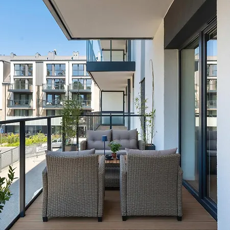 Stylowy Z Klimatyzacja I Parkingiem Blisko Plazy By Renters